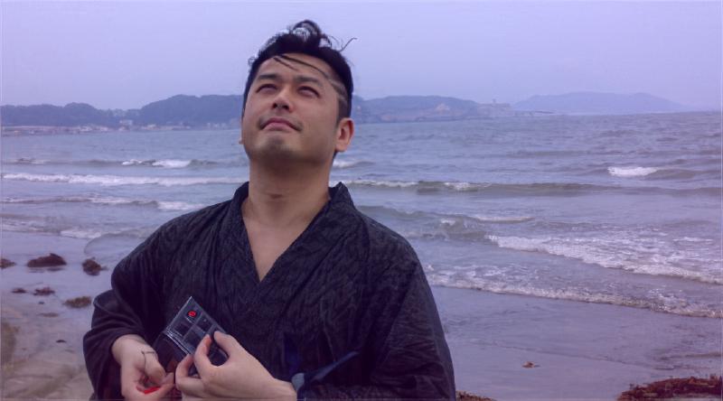 我海にてシンセ掻き鳴らさん