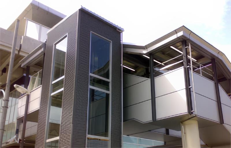 駅っぽくない駅