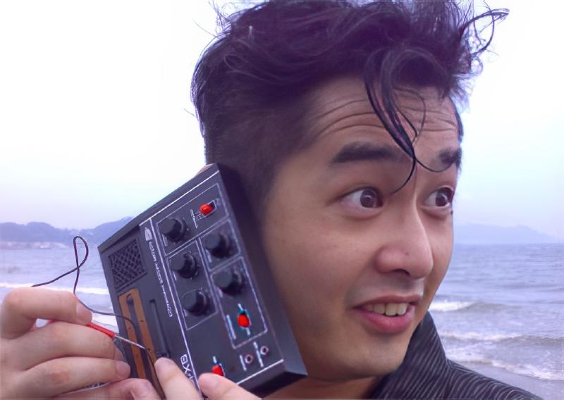 それは海？それともシンセ？